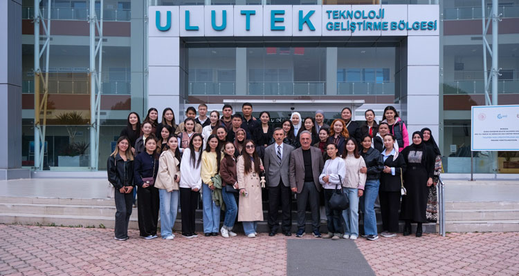 Ulutek, Kazakistanlı Öğrencileri Ağırladı